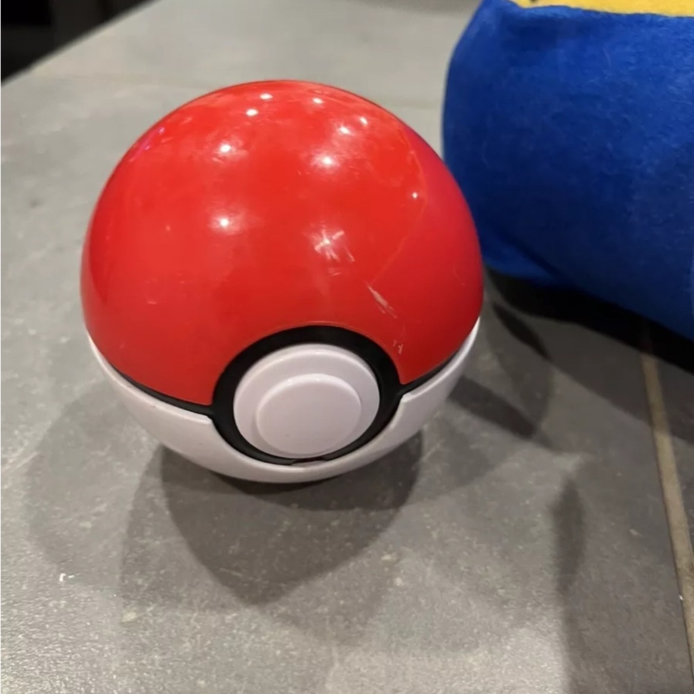 Pokemon Zanzoon Trainer Talking Pokeball Guessing Game 3.5 x 3.5 Tested & Plush